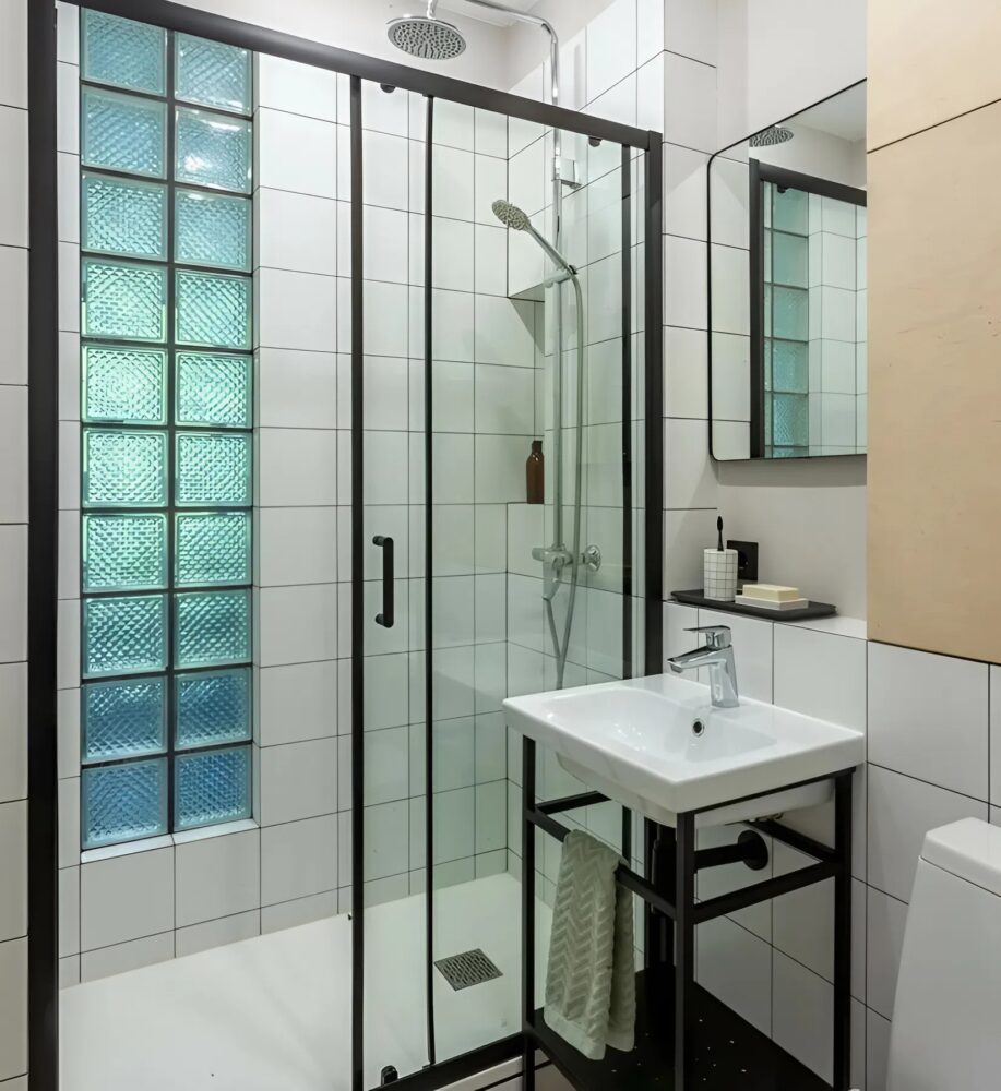 Esta pareja transformó un apartamento de una sola habitación en una casa moderna y funcional gracias a una reforma creativa